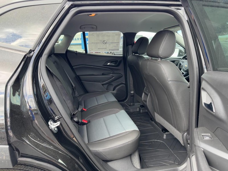 Chevrolet Trax Vehicle Image 06