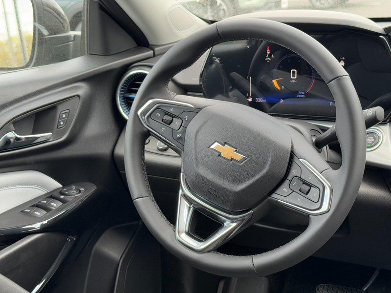 Chevrolet Trax Vehicle Image 08