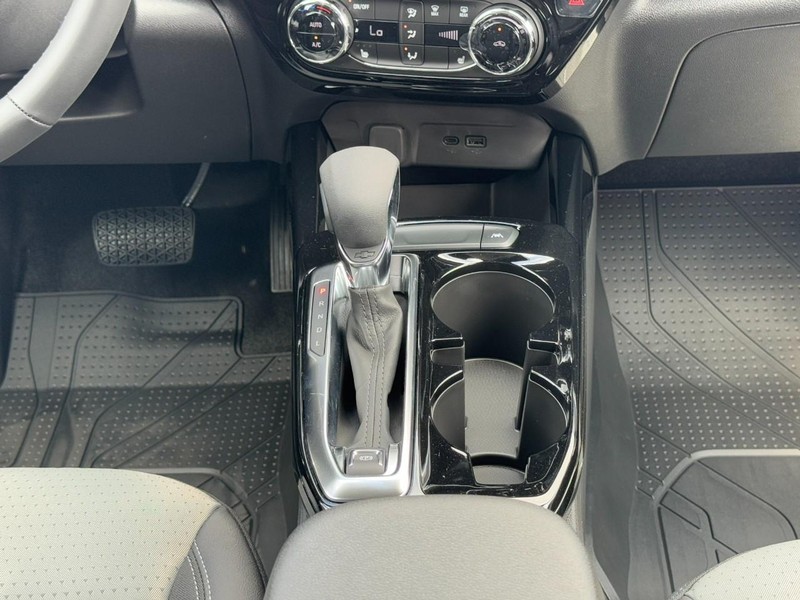 Chevrolet Trax Vehicle Image 10