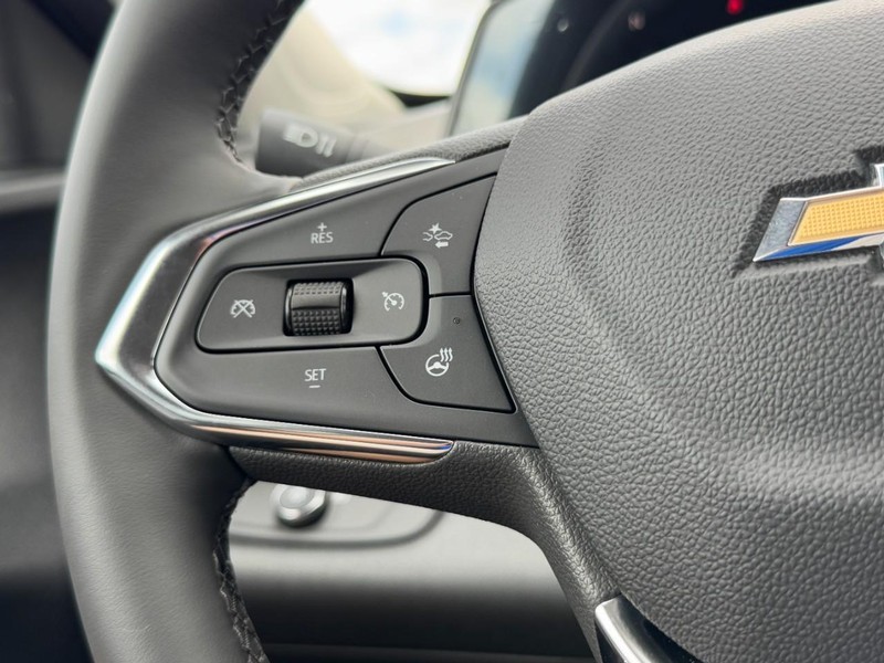 Chevrolet Trax Vehicle Image 11