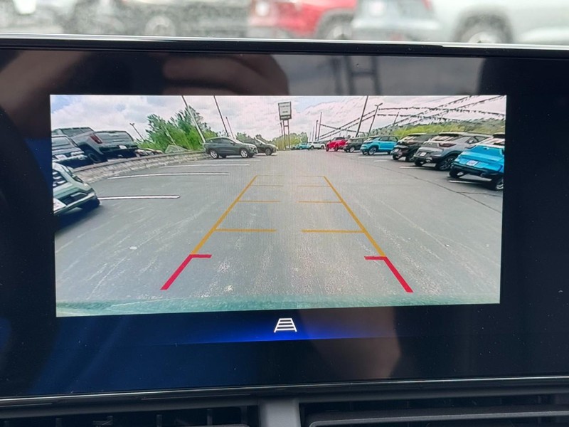 Chevrolet Trax Vehicle Image 14