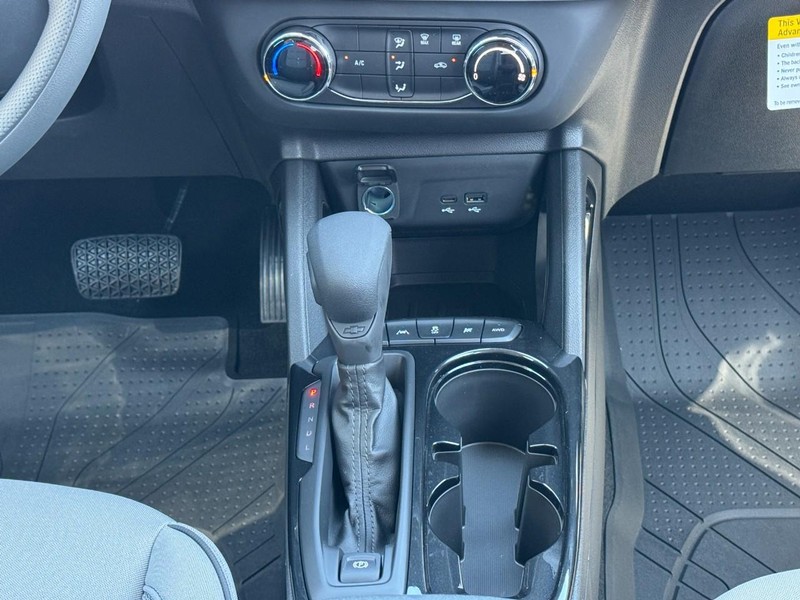 Chevrolet TrailBlazer Vehicle Image 10