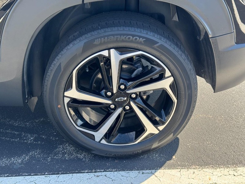 Chevrolet TrailBlazer Vehicle Image 07