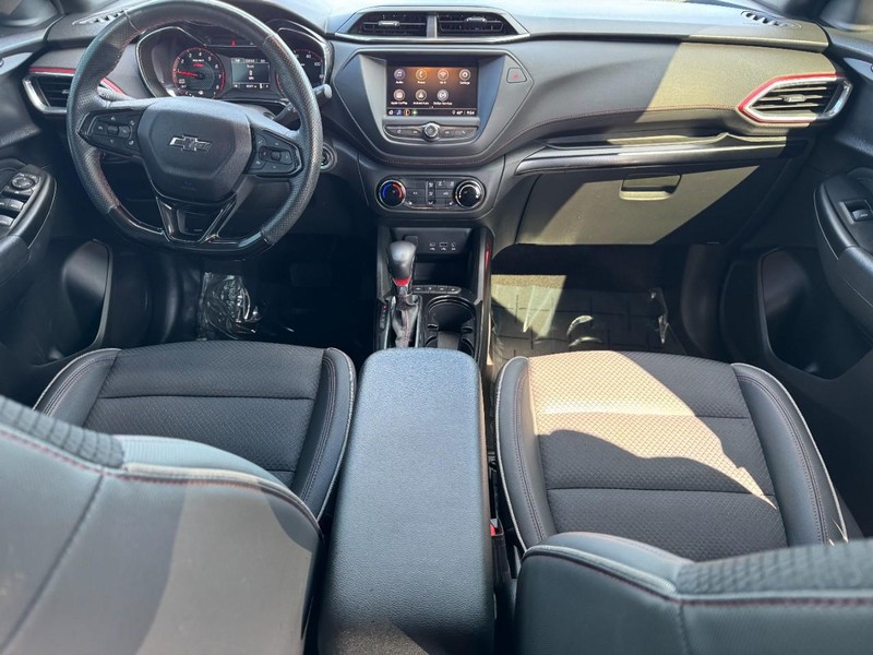 Chevrolet TrailBlazer Vehicle Image 11