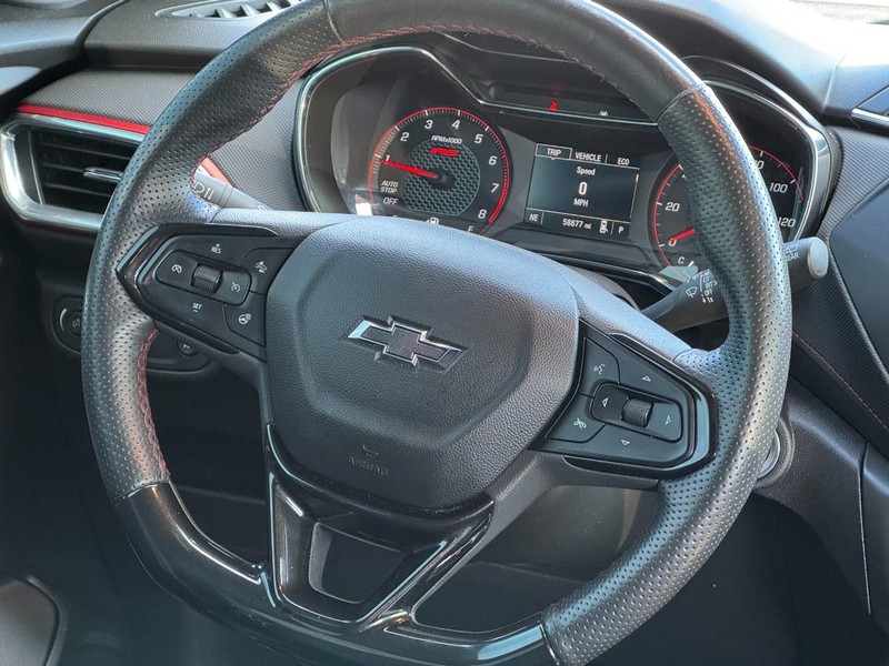 Chevrolet TrailBlazer Vehicle Image 12