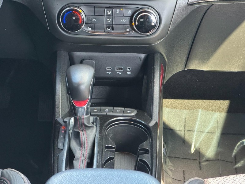 Chevrolet TrailBlazer Vehicle Image 14