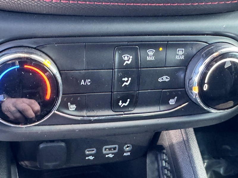 Chevrolet TrailBlazer Vehicle Image 22