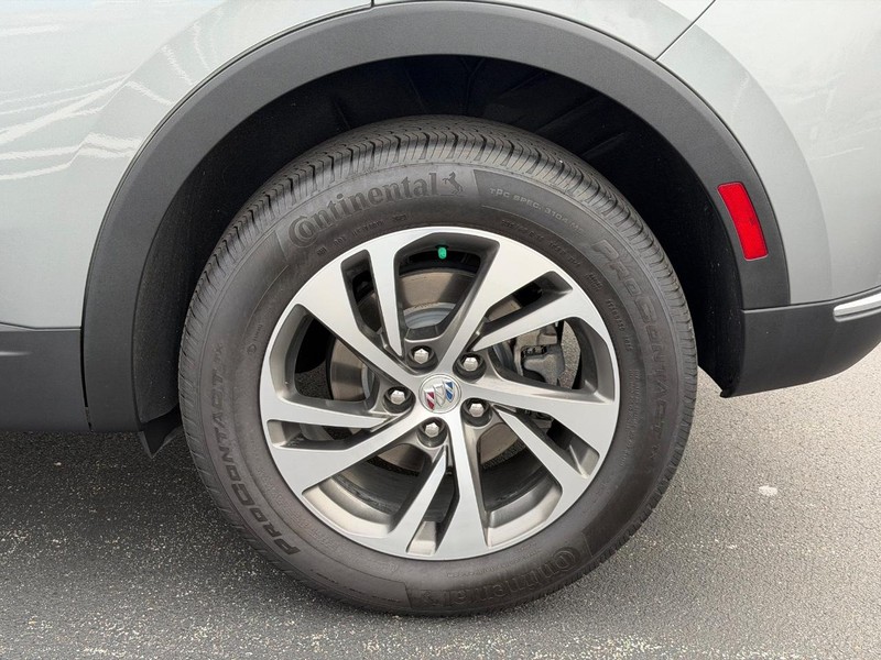 Buick Envision Vehicle Full-screen Gallery Image 07