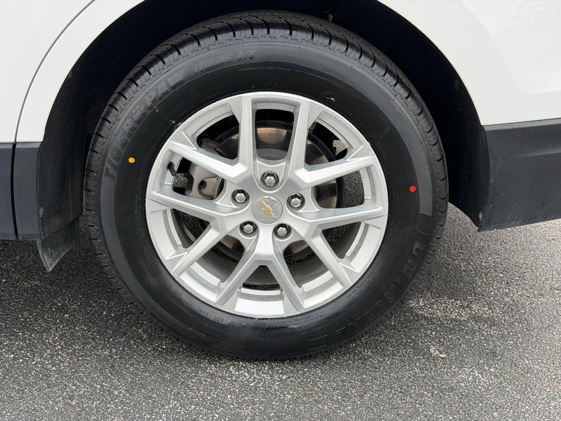 Chevrolet Equinox Vehicle Full-screen Gallery Image 07