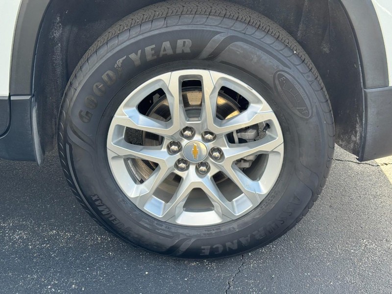 Chevrolet Traverse Vehicle Image 07