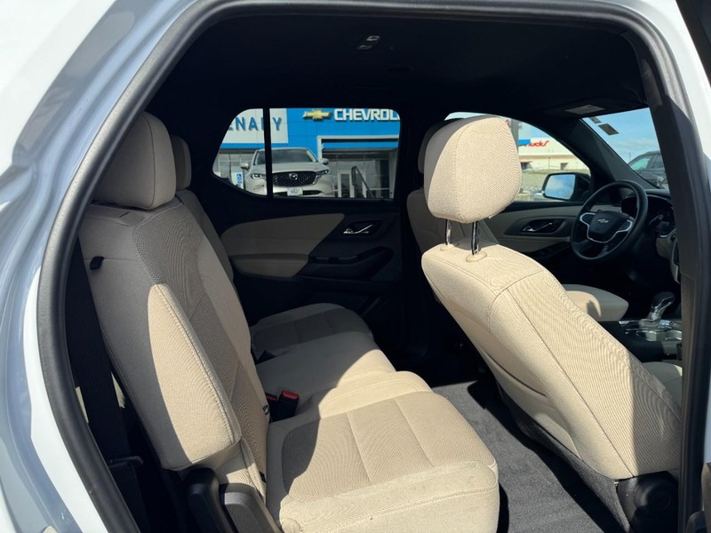 Chevrolet Traverse Vehicle Image 10