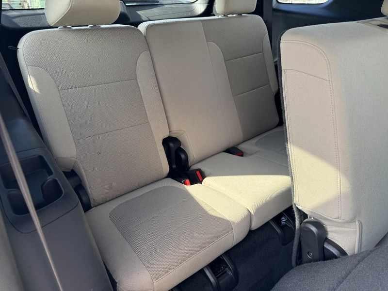 Chevrolet Traverse Vehicle Image 11