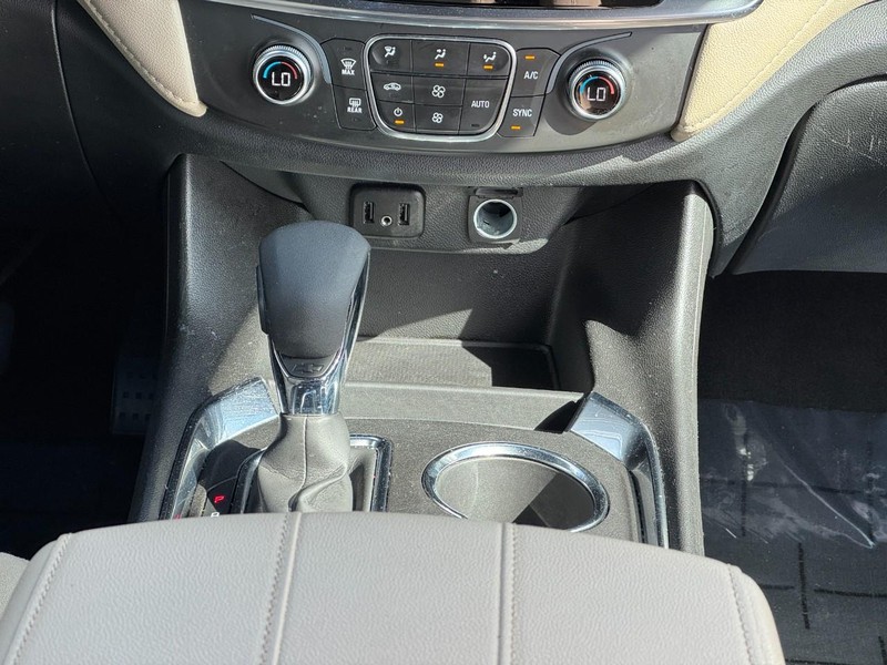 Chevrolet Traverse Vehicle Image 15