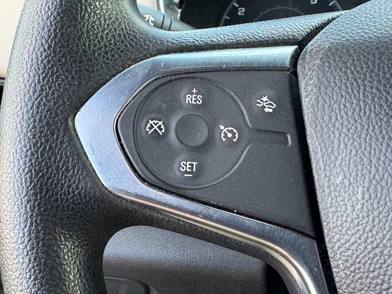 Chevrolet Traverse Vehicle Image 18