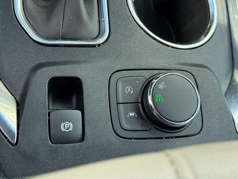 Chevrolet Traverse Vehicle Image 22