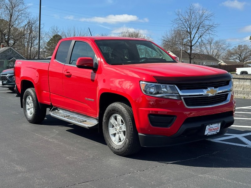 Chevrolet Colorado Vehicle Full-screen Gallery Image 02