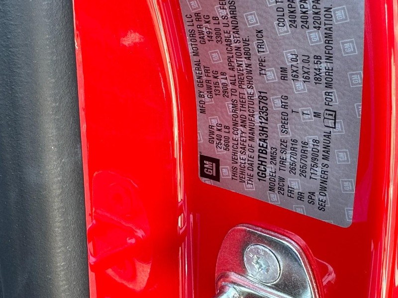 Chevrolet Colorado Vehicle Full-screen Gallery Image 20