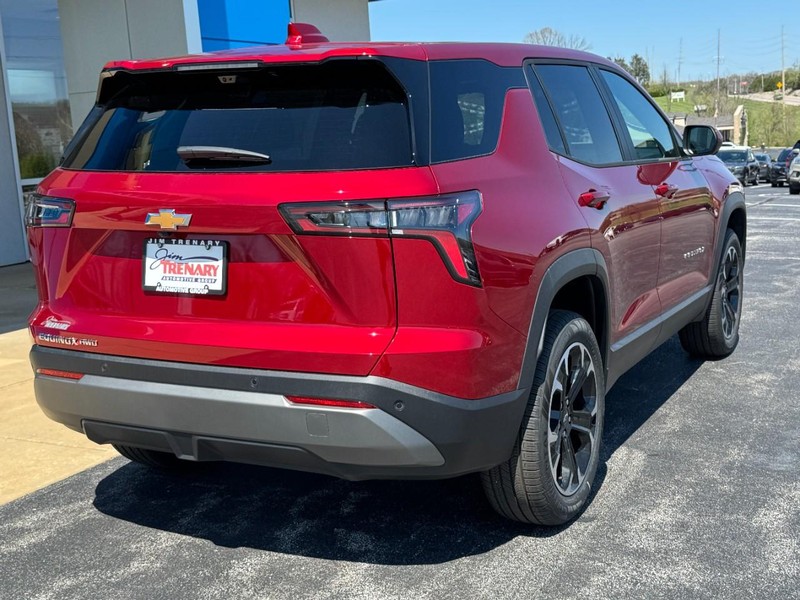 Chevrolet Equinox Vehicle Image 04