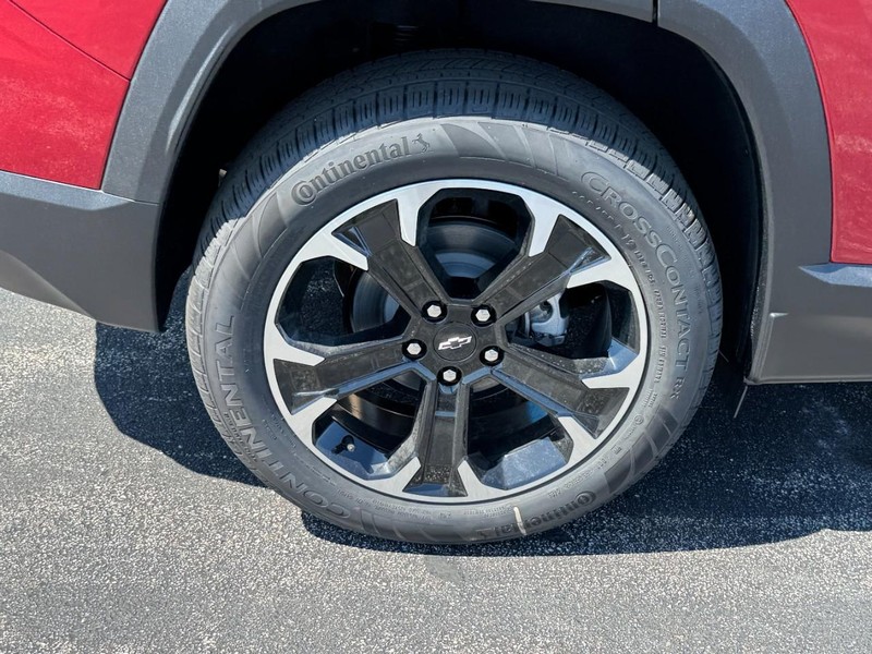 Chevrolet Equinox Vehicle Image 05