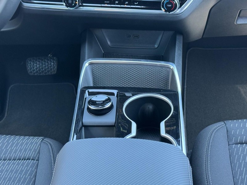 Chevrolet Equinox Vehicle Image 10