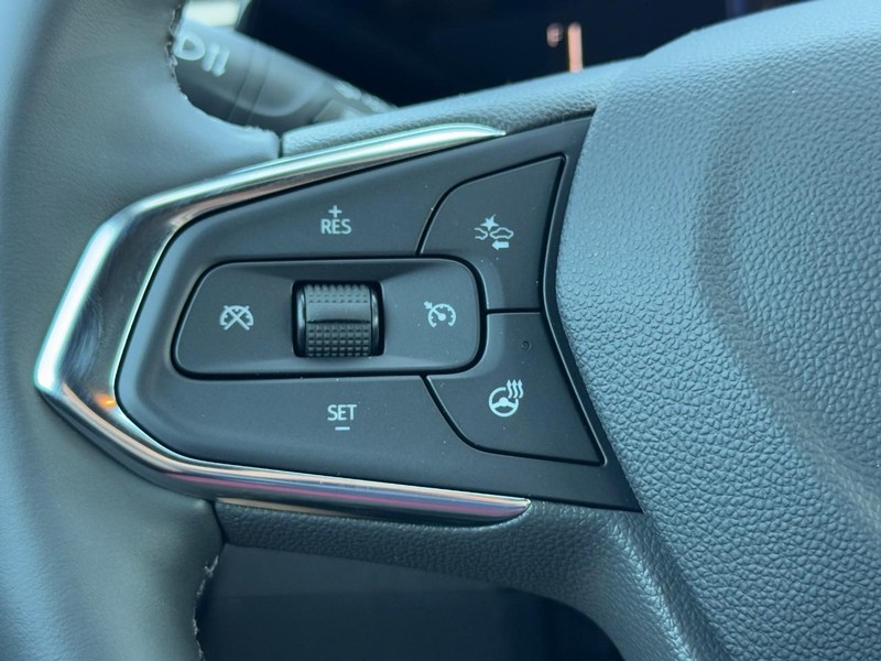 Chevrolet TrailBlazer Vehicle Image 11