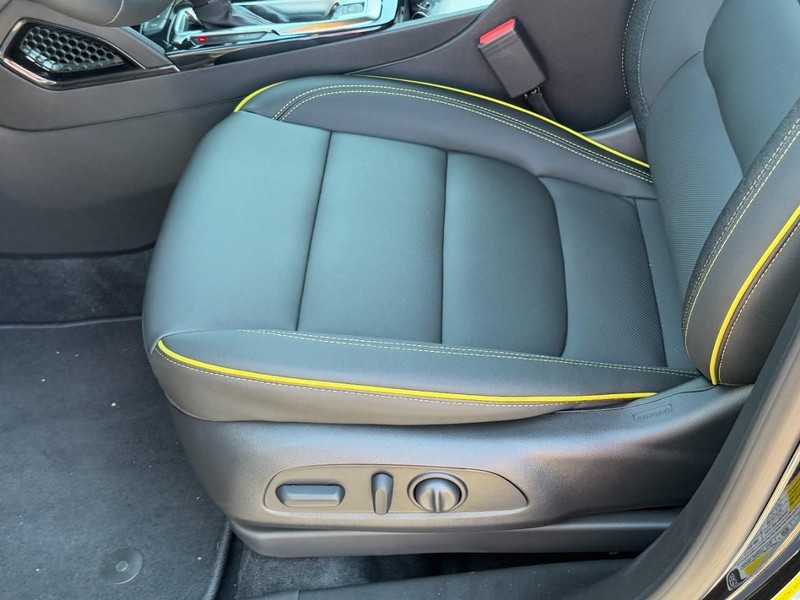 Chevrolet TrailBlazer Vehicle Image 15