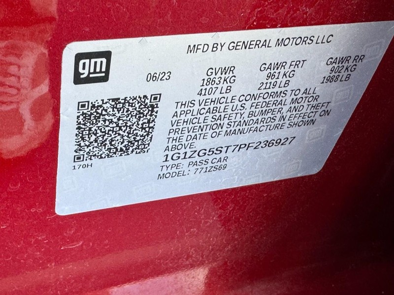 Chevrolet Malibu Vehicle Full-screen Gallery Image 23