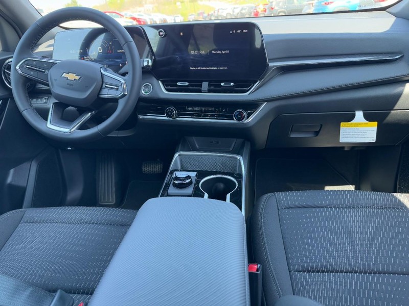 Chevrolet Equinox Vehicle Image 07