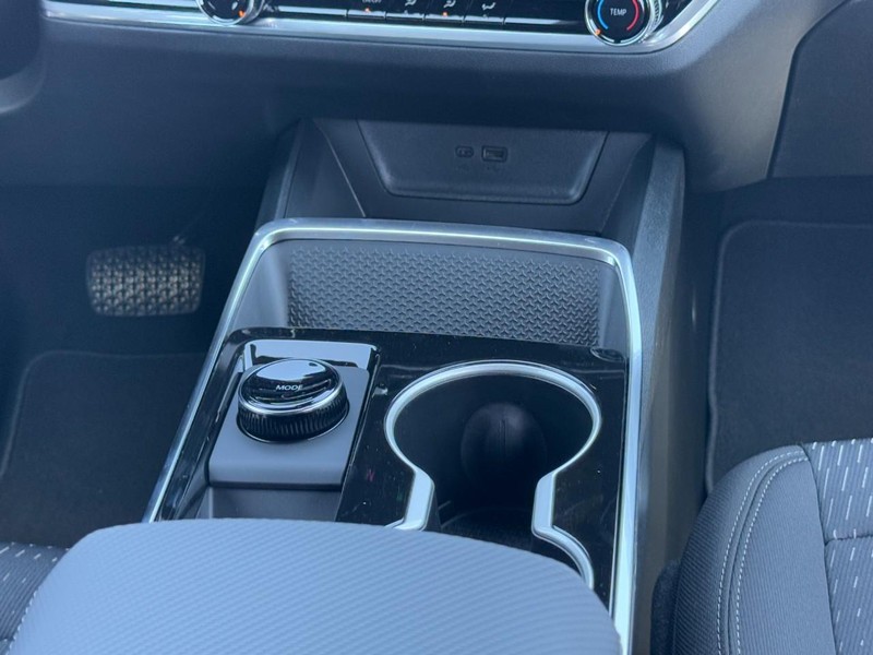 Chevrolet Equinox Vehicle Image 10