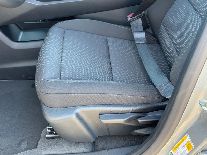 Chevrolet Equinox Vehicle Image 15