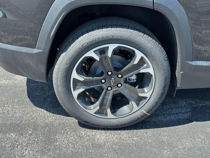 Chevrolet Equinox Vehicle Image 05