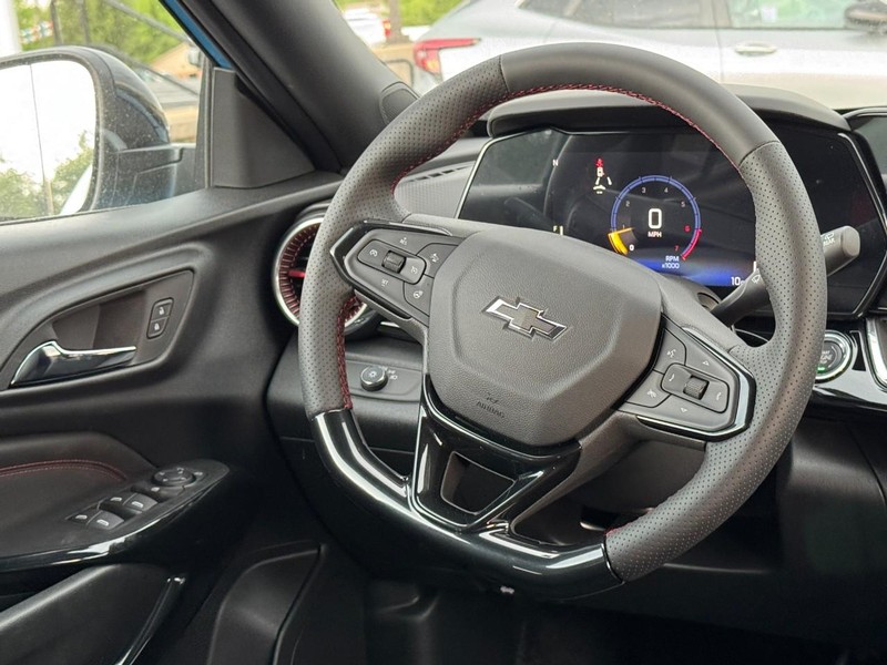 Chevrolet Trax Vehicle Image 08