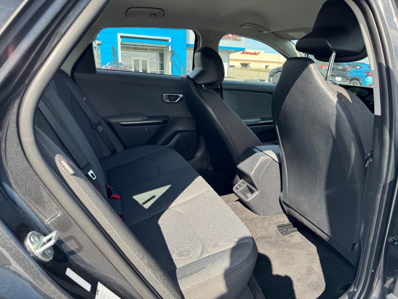 Kia K4 Vehicle Image 10