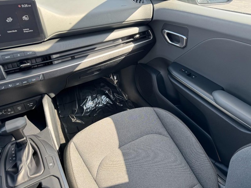 Kia K4 Vehicle Image 15