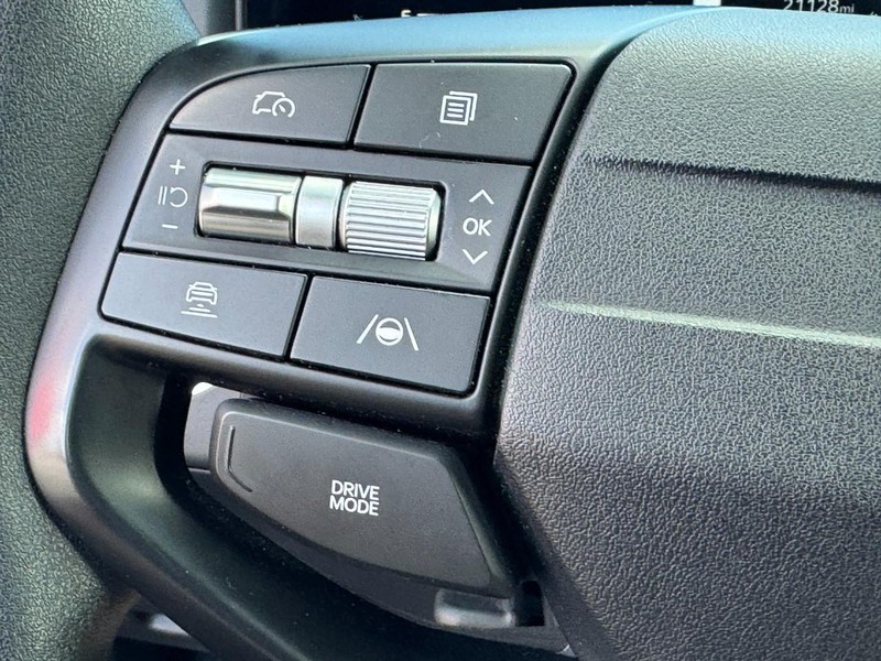 Kia K4 Vehicle Image 17