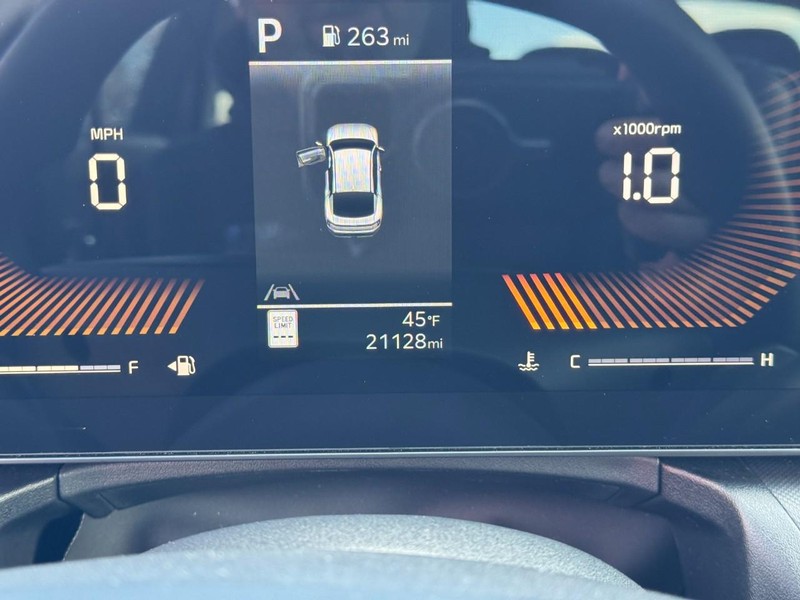 Kia K4 Vehicle Image 19