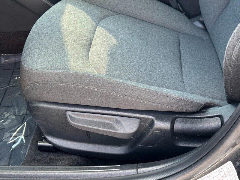 Kia K4 Vehicle Image 23