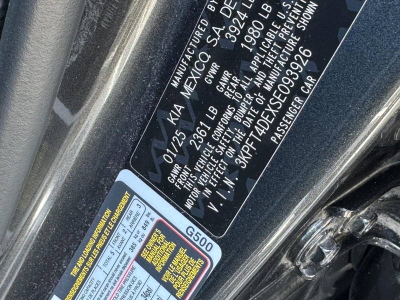 Kia K4 Vehicle Image 24