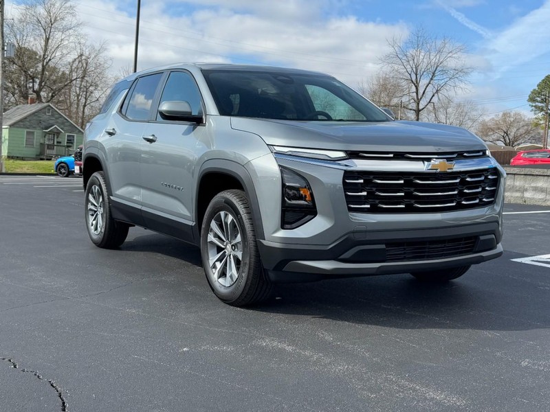 Chevrolet Equinox Vehicle Image 02