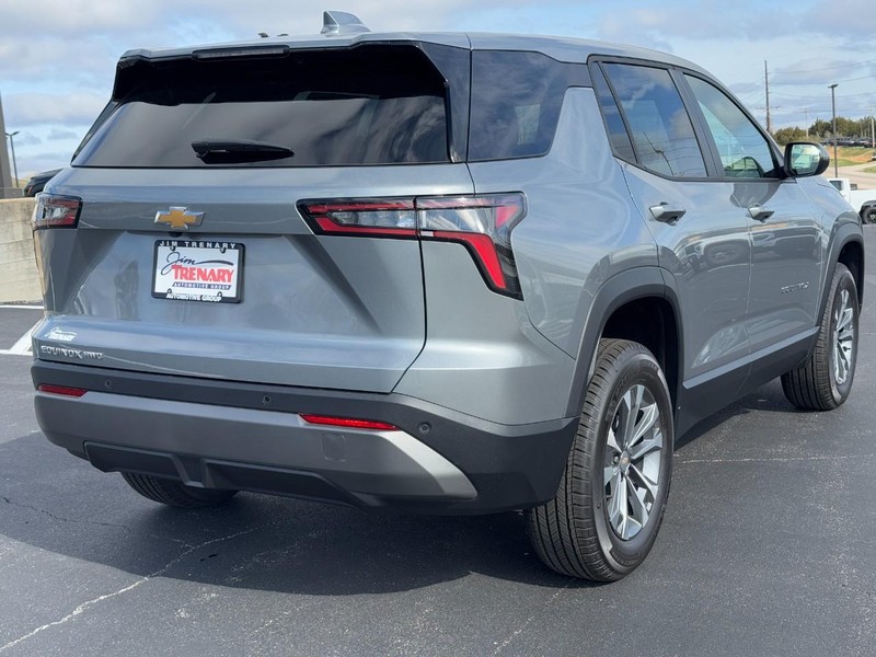 Chevrolet Equinox Vehicle Image 04