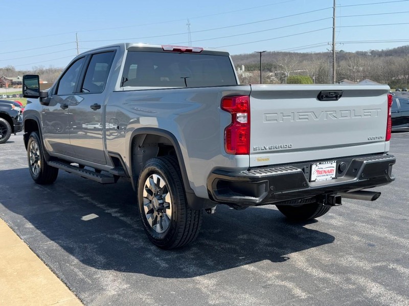 Chevrolet Silverado 2500HD Vehicle Image 07