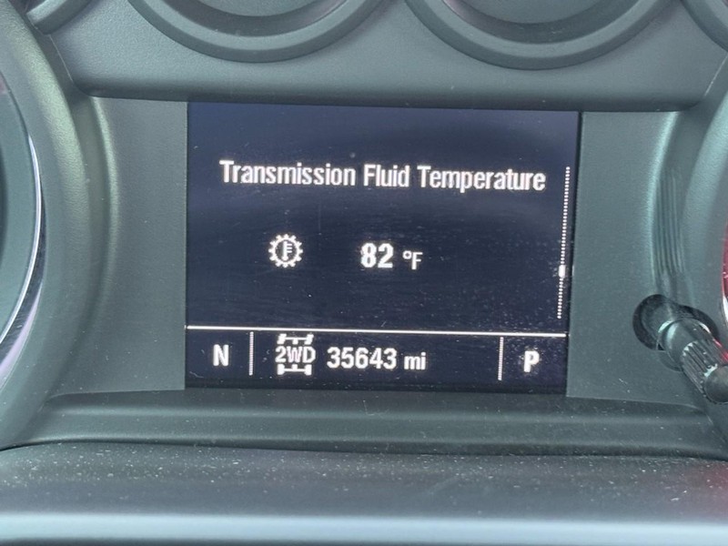 Chevrolet Silverado 2500HD Vehicle Image 19