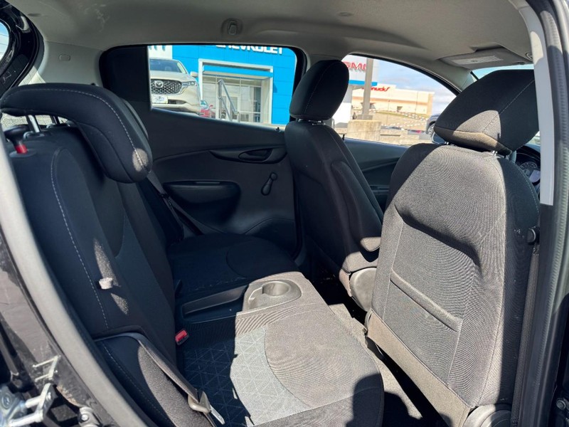 Chevrolet Spark Vehicle Image 09