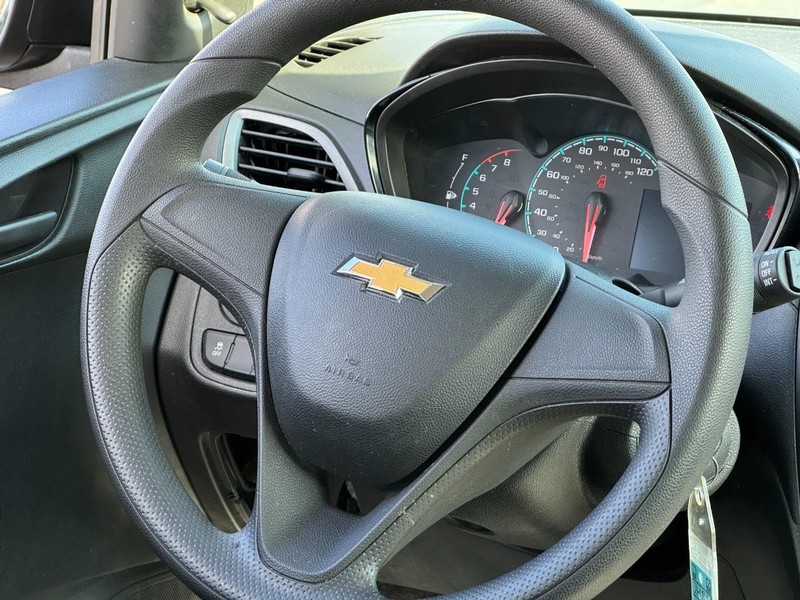 Chevrolet Spark Vehicle Image 11