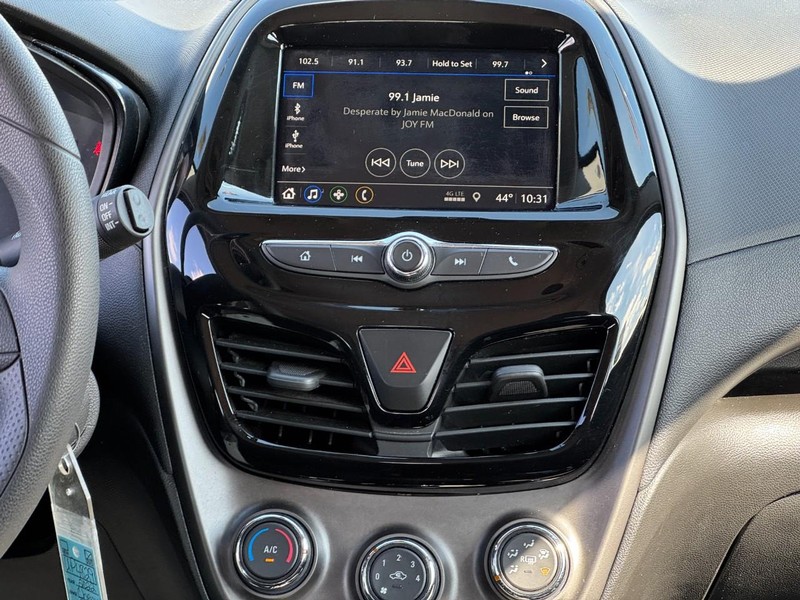 Chevrolet Spark Vehicle Image 12