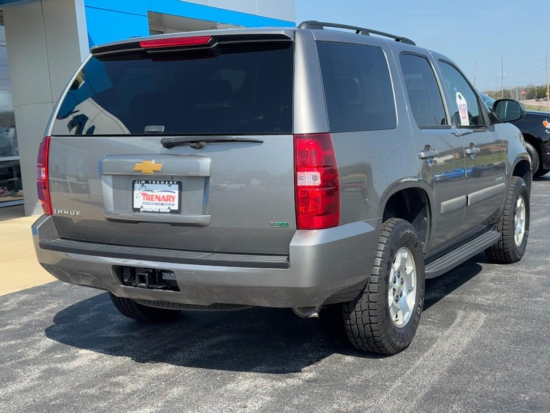 Chevrolet Tahoe Vehicle Image 03