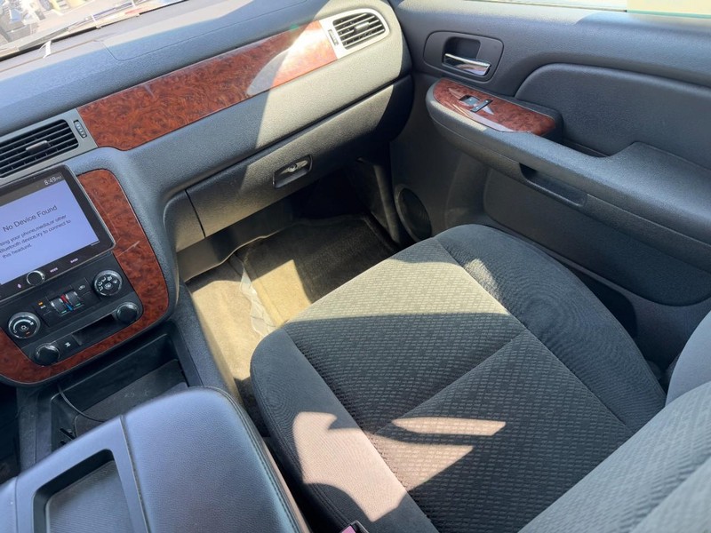 Chevrolet Tahoe Vehicle Image 16