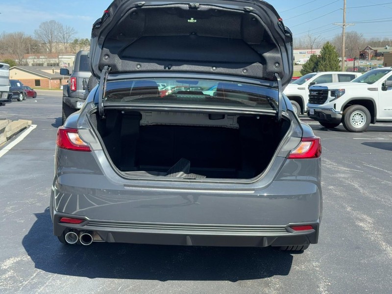 Toyota Camry Vehicle Image 05