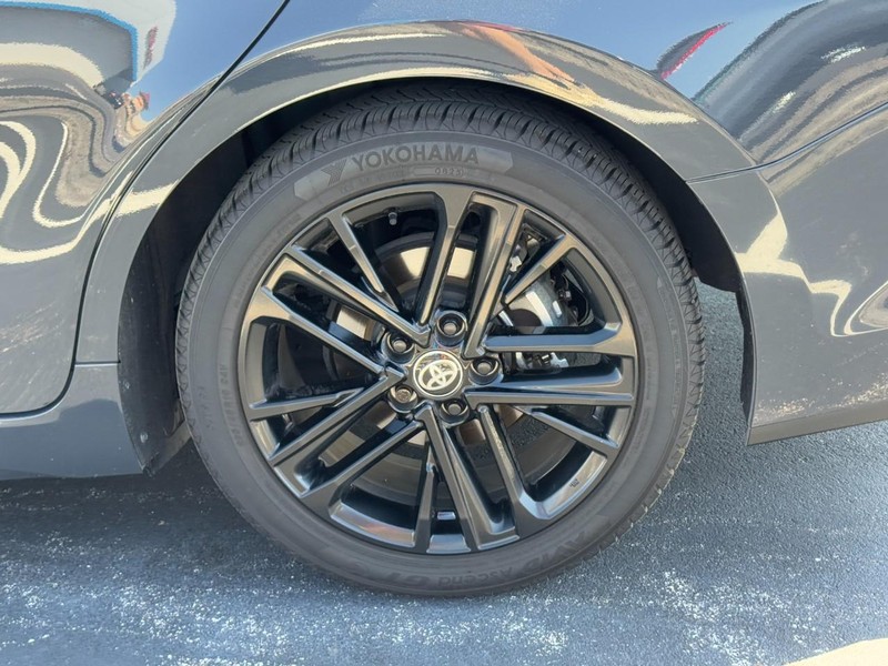 Toyota Camry Vehicle Image 08