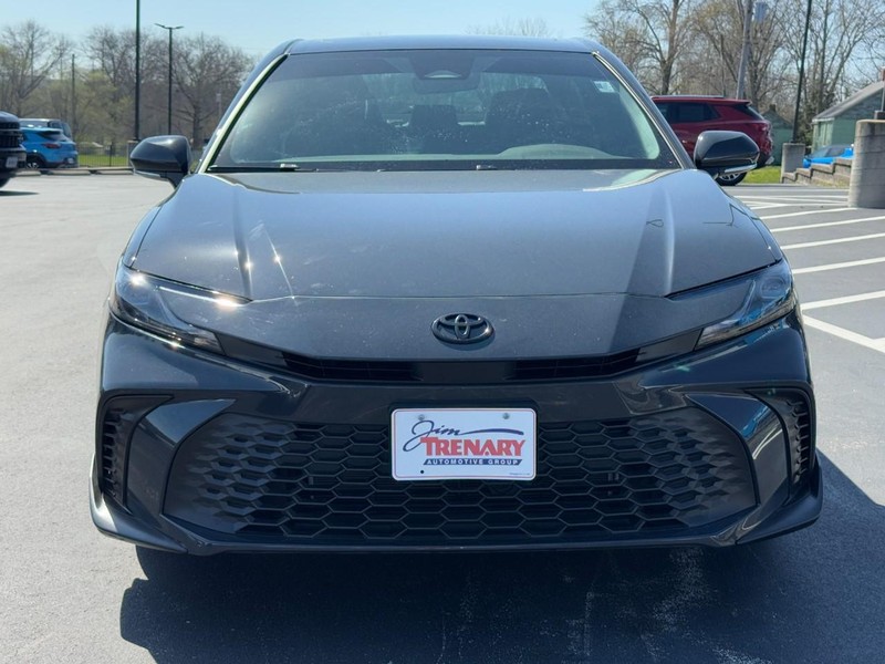 Toyota Camry Vehicle Image 10